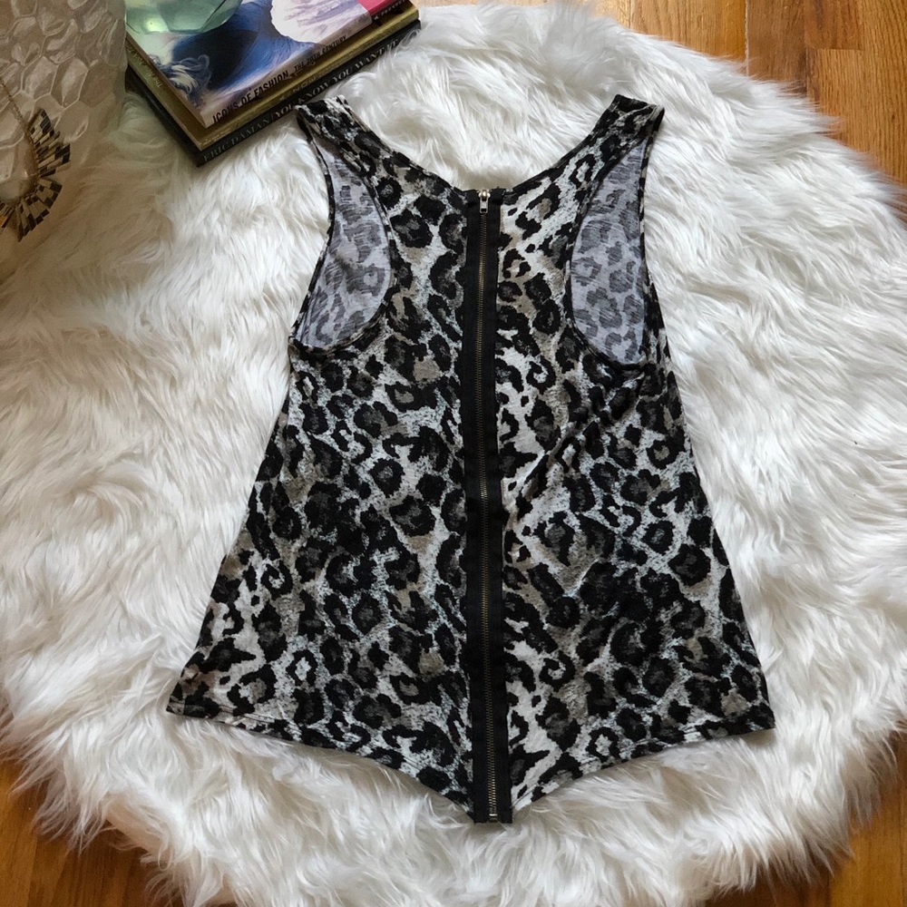 Leopard Print Racerback Tank with Zipper - Picture 3 of 4